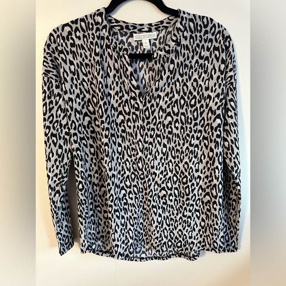 Dana Buchman animal print blouse